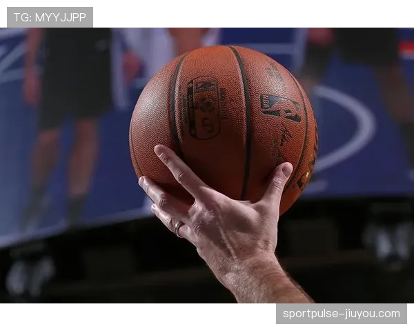 FIBA与NBA的“干扰球”规则有何区别？一次看懂国际篮联与NBA规则差异