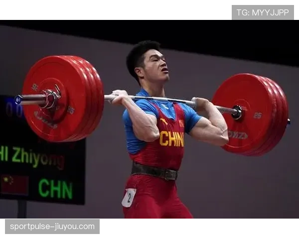 石智勇训练像隐士,出门像阔少,看到这反差我真想开评论炸他 石智勇训练像隐士,出门像阔少,看到这反差我真想开评论炸他